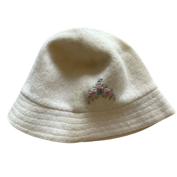 Vintage Berkshire Fashions Lambswool Angora Bucket Winter Hat Girl Embroidered - Picture 1 of 4